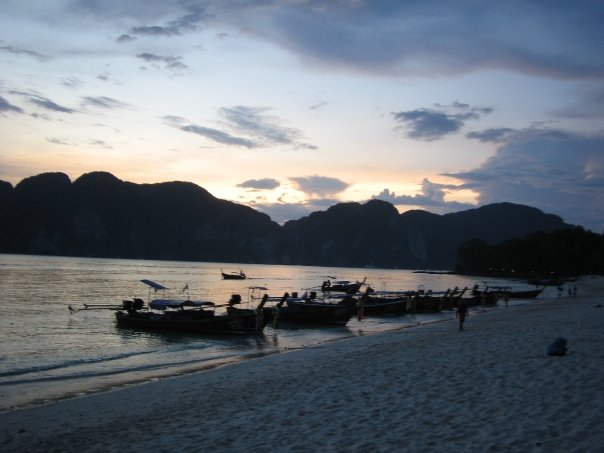 16440_1266104022204_6628122_n